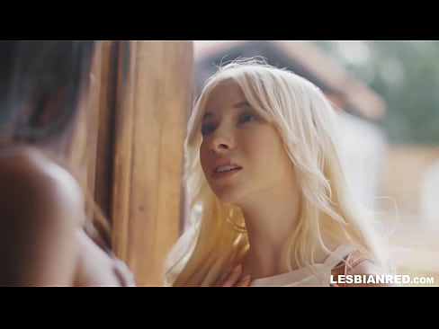 ❤️ Stelpan kemur heim nokkrum mánuðum síðar og endar með því að borða kisu stjúpmömmu sinnar ❤ Klám hjá okkur is.porn-mate.ru ❌️